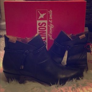 Pikolinos leather booties BRAND NEW